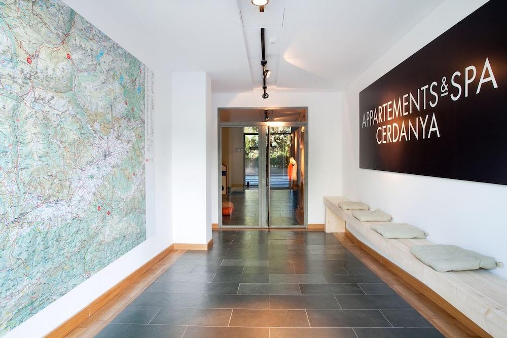 בורג-מדאם Appartements & Spa Cerdanya מראה חיצוני תמונה